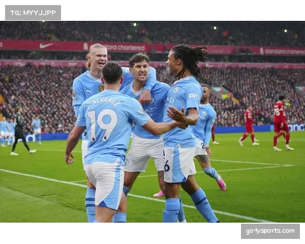 曼城前场压迫强度下降 西汉姆联中场拦截成功阻断蓝月亮进攻组织